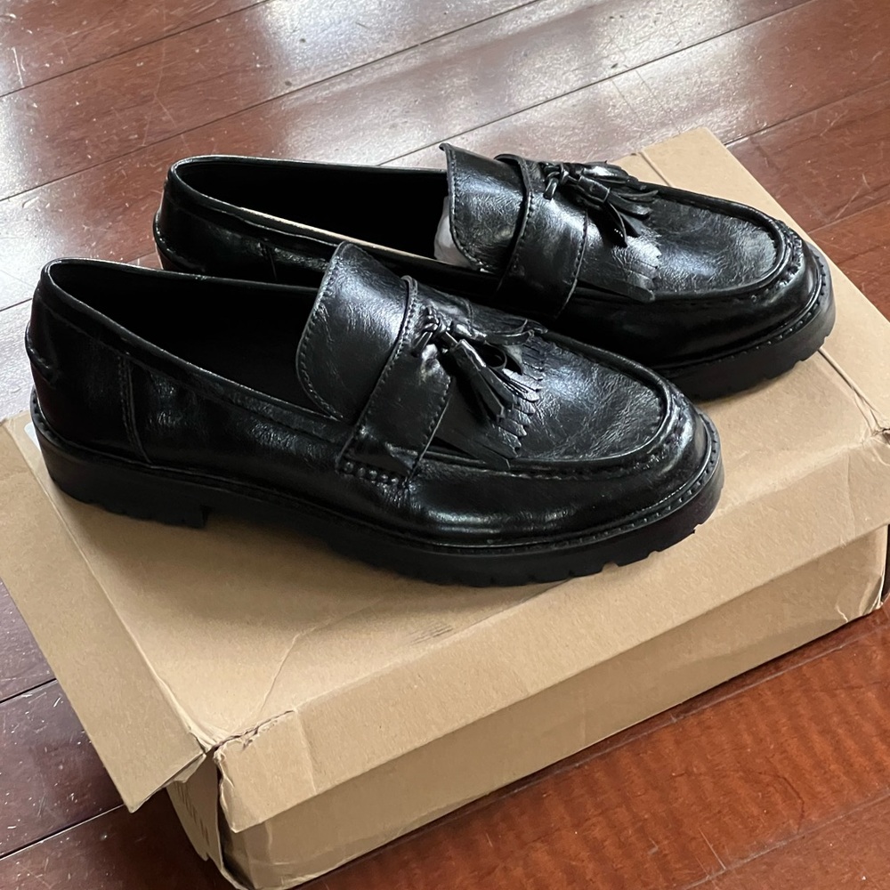 Women’s Black Tassel Loafers